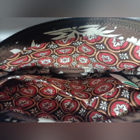 Vera Bradley Wristlet - Picture 4 of 7